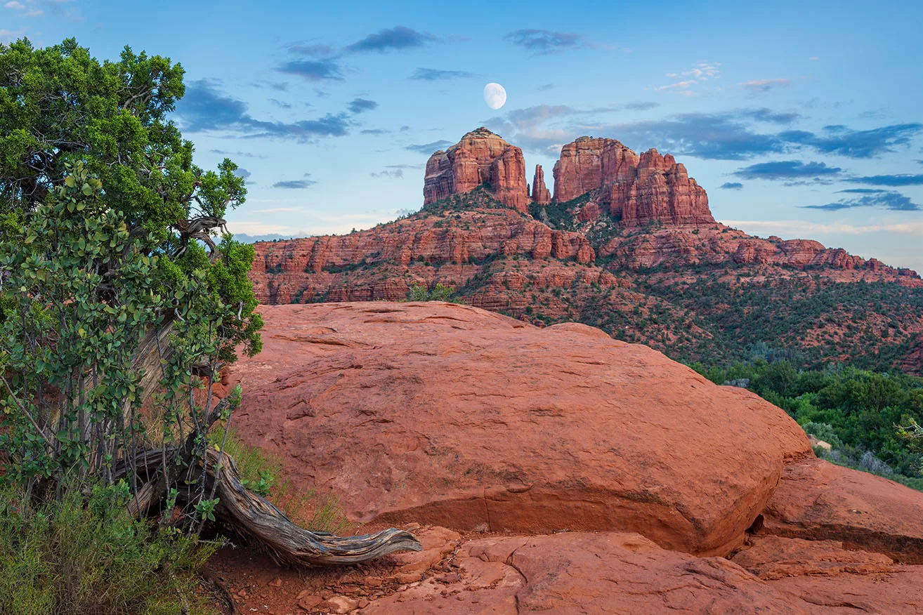 OJ006 Cathedral Rock & Moon, Sedona Arizona OJ006 Cathedral Rock & Moon, Sedona Arizona by Janell Evelyn Baca, Casa de Baca Studios, Florence, Arizona